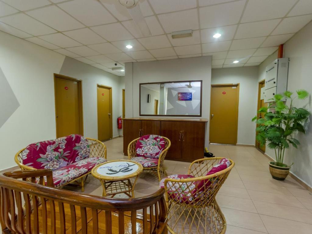 Hotel D View Мерсинг Экстерьер фото