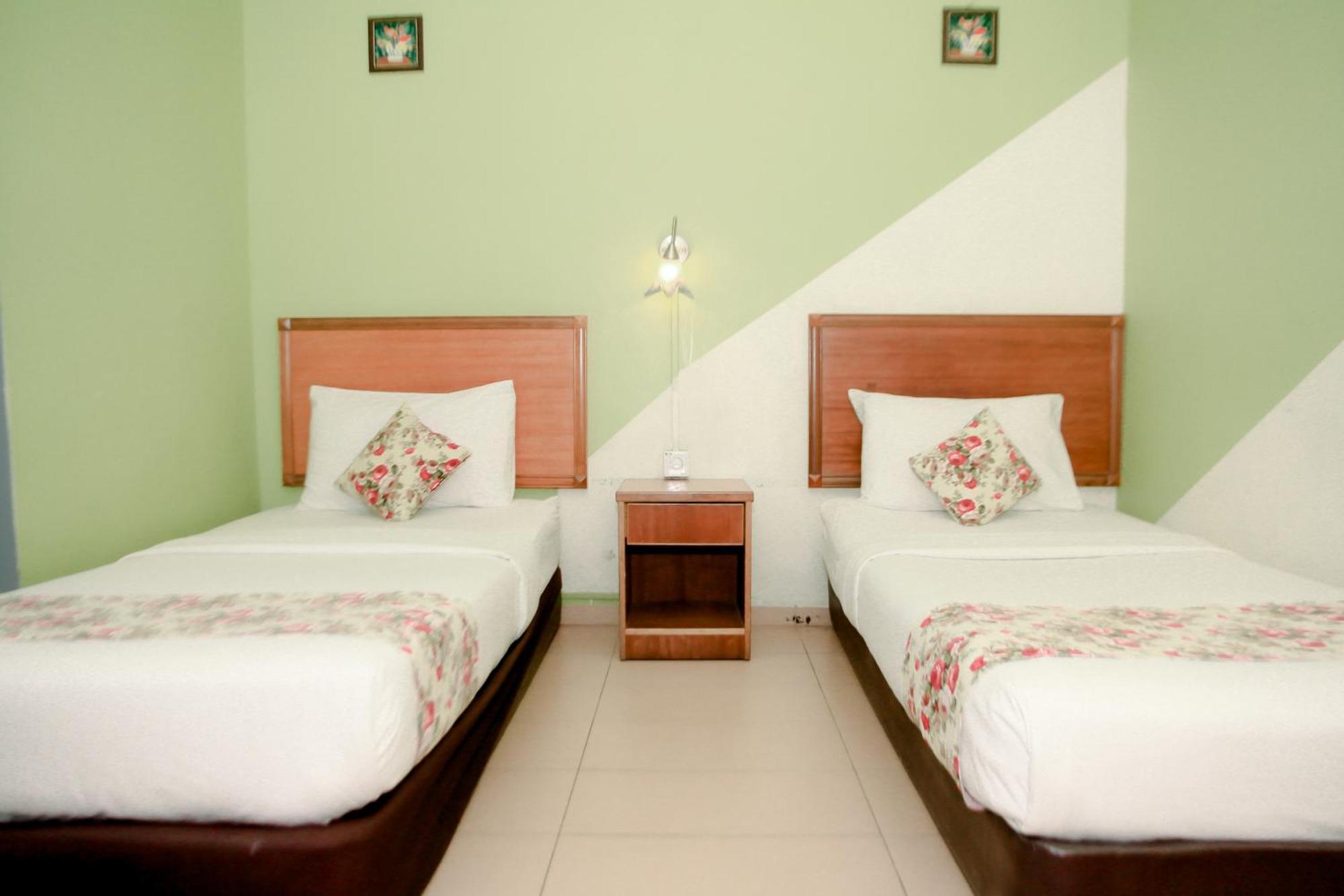 Hotel D View Мерсинг Экстерьер фото