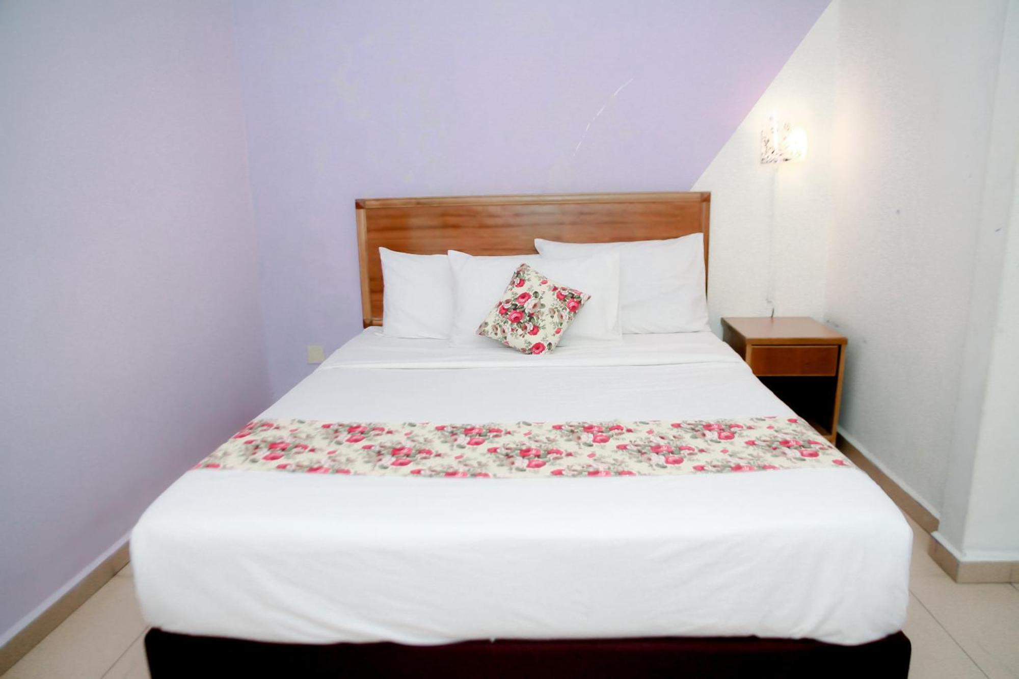 Hotel D View Мерсинг Экстерьер фото