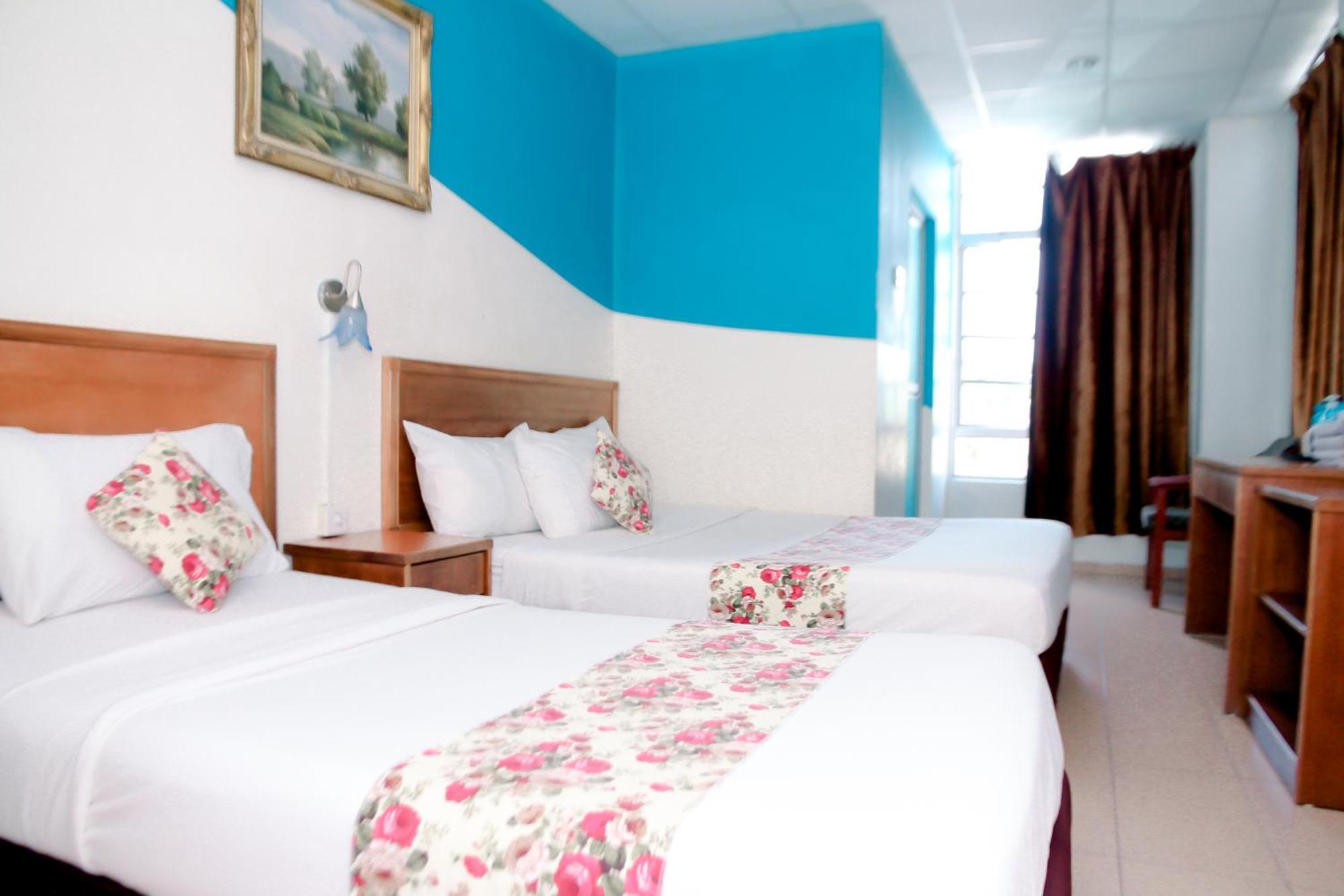 Hotel D View Мерсинг Экстерьер фото